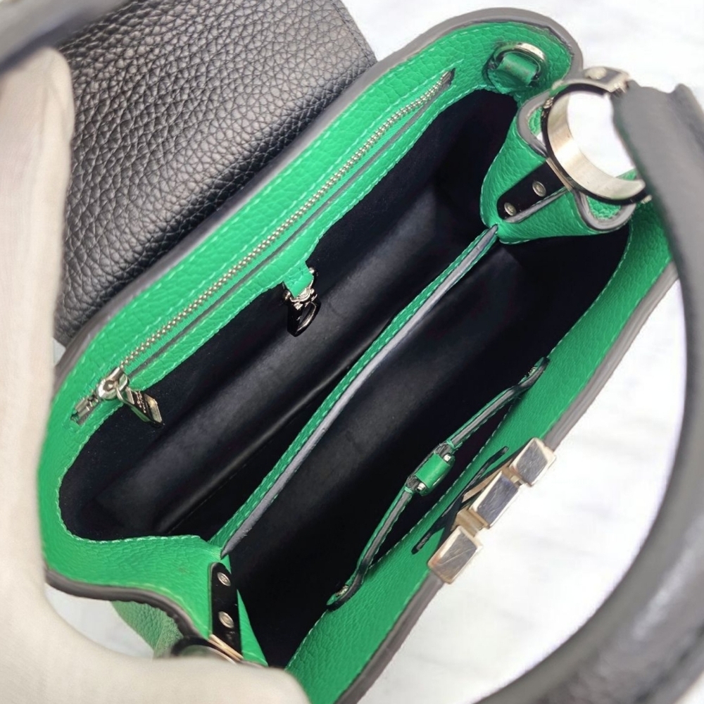 ✨️Authentic Louis Vuitton Capucines BB Green Leather Crossbody Bag - Picture 6 of 13